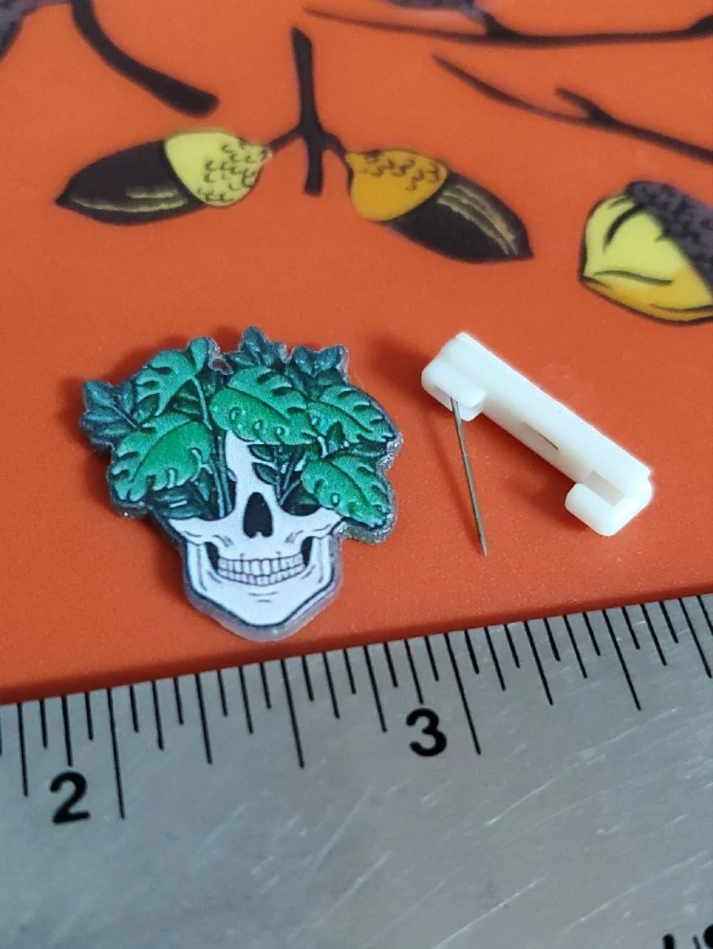 Green Skull & Foliage Acrylic Pin